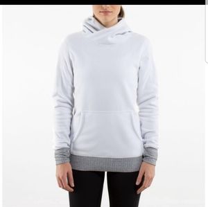 Lululemon runaway fleece